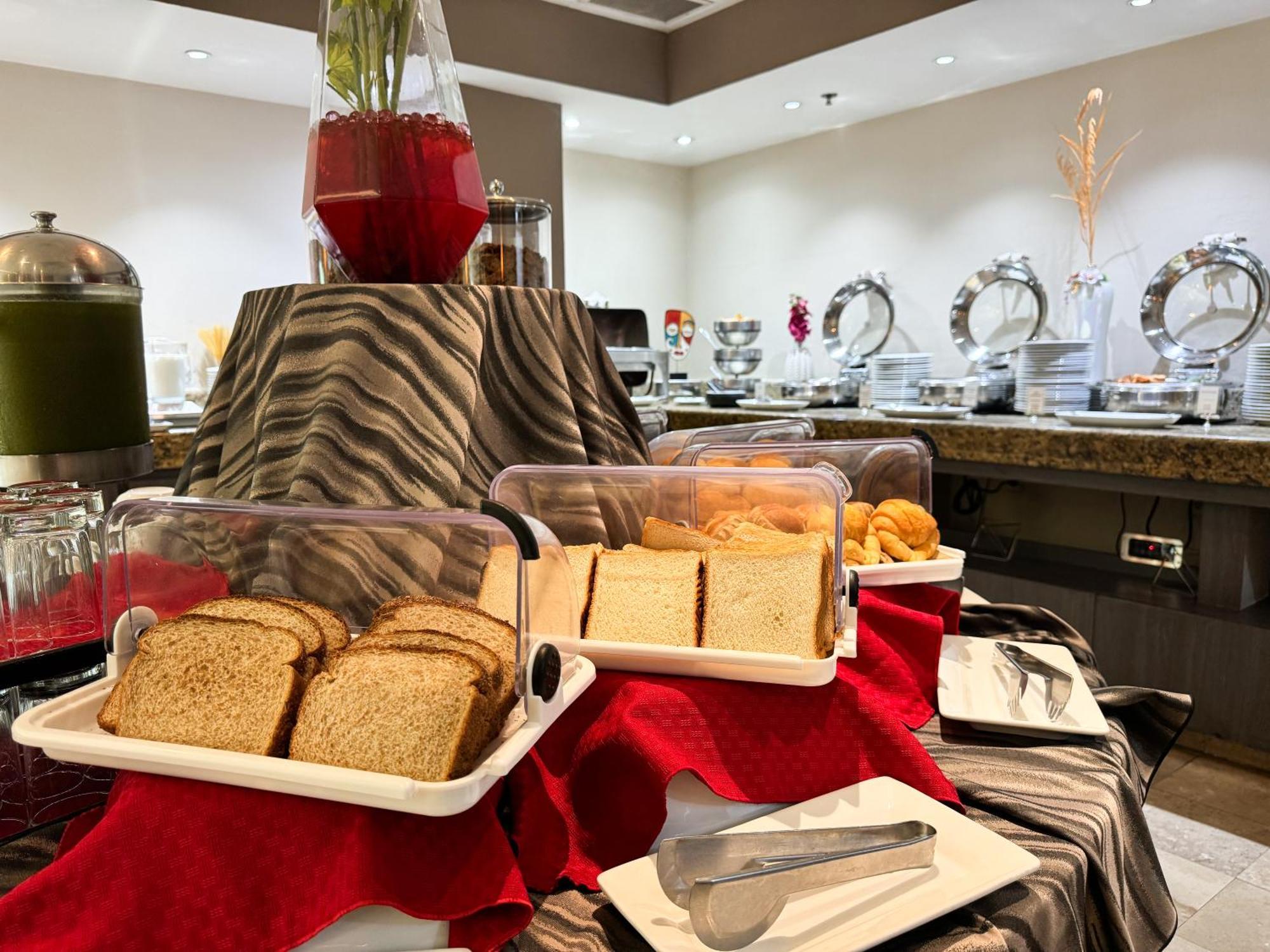 Courtyard By Marriott Villahermosa Tabasco Exteriör bild