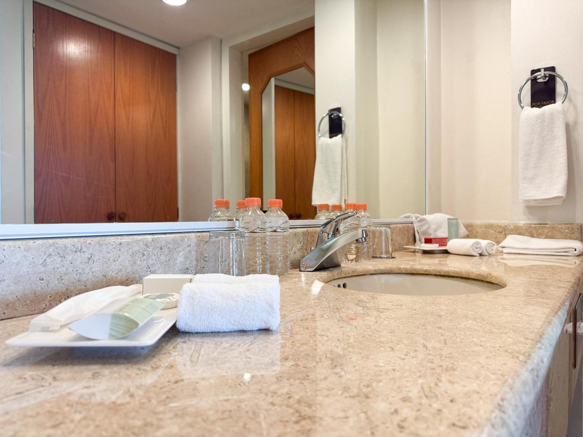 Courtyard By Marriott Villahermosa Tabasco Exteriör bild